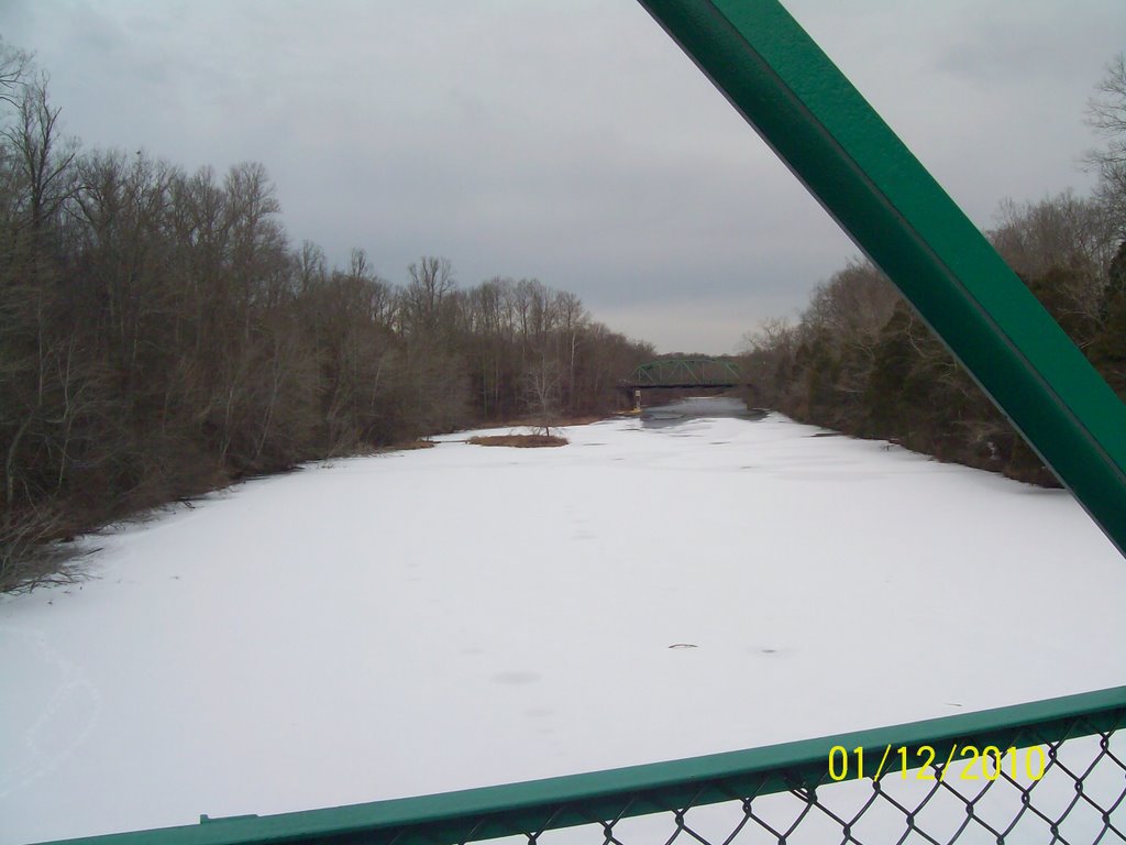 Frozen River at Old Stone Fort Park, Manchester, Tn by jrlg30