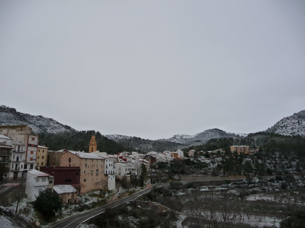 Cirat nevado by Jose Tomas Izquierdo