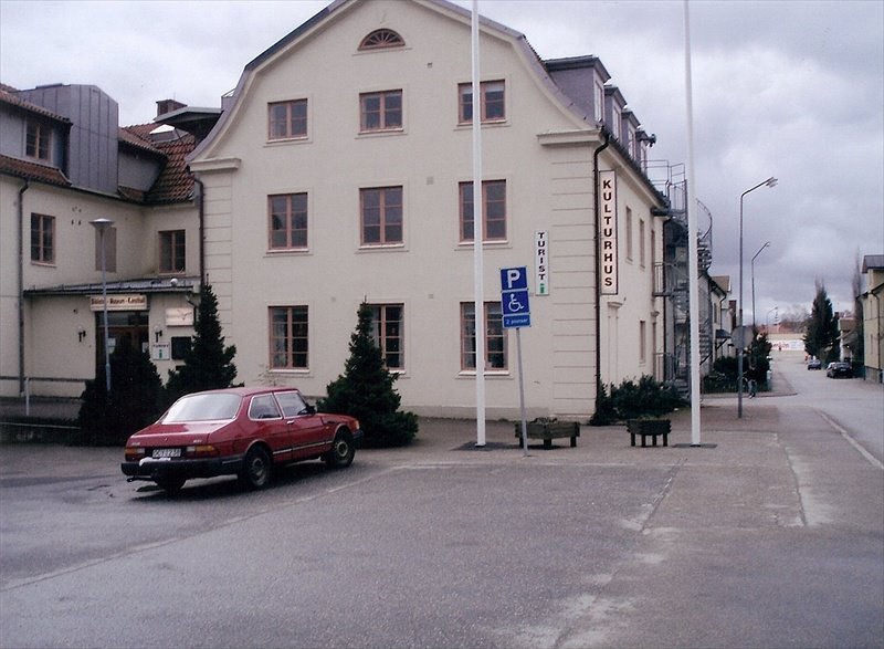 Herrljunga kulturhus, Trädgårdsgatan (2007) by Biketommy