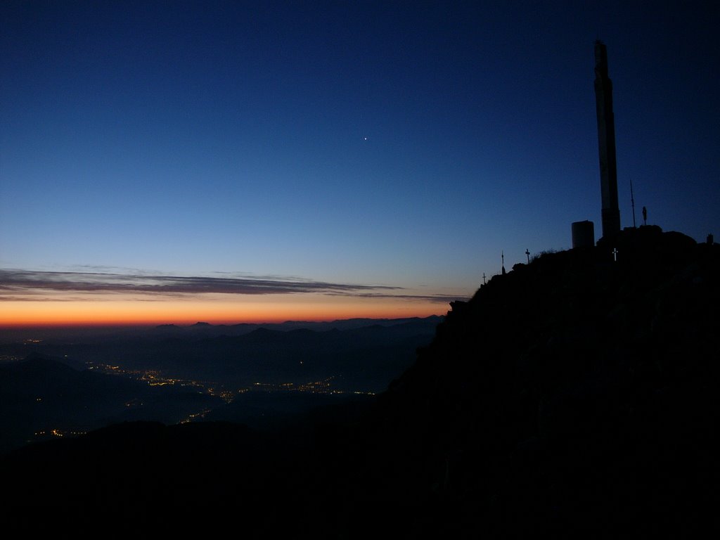 Amanece en Ernio by Francisco Beltran de Heredia