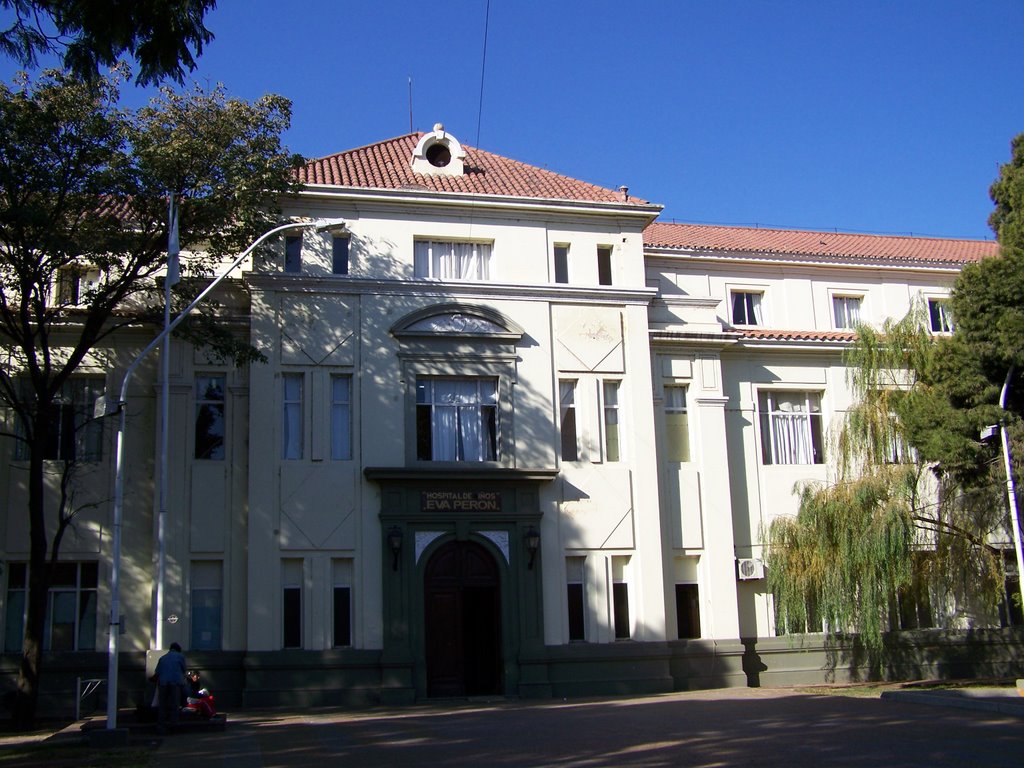 Hospital de Niños Eva Peron by HMartinez