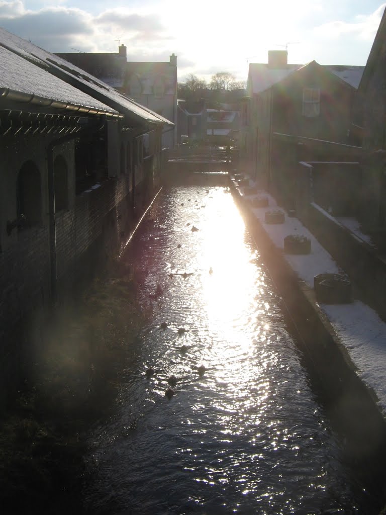 Cowbridge river looking into low sun after snow by cowbridgeguide.co.uk