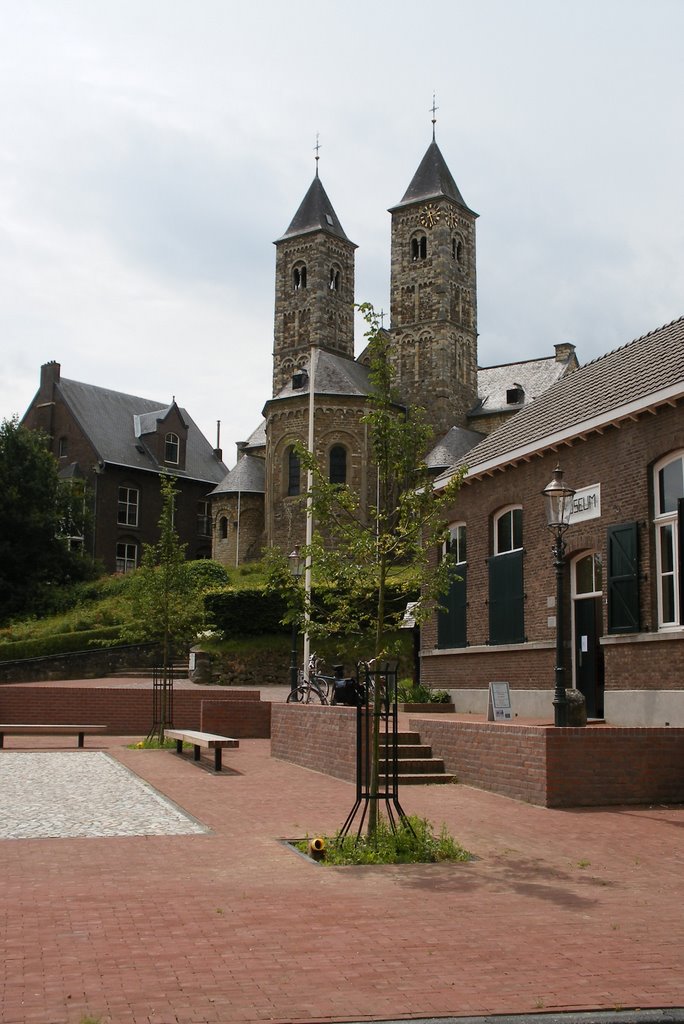 St. Odilienberg, Basiliek en Heemkundemuseum by wufra