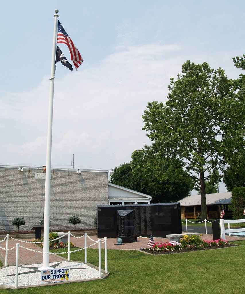 Macungie (VFW) Vietnam Veterans Memorial (2) by BigBushy