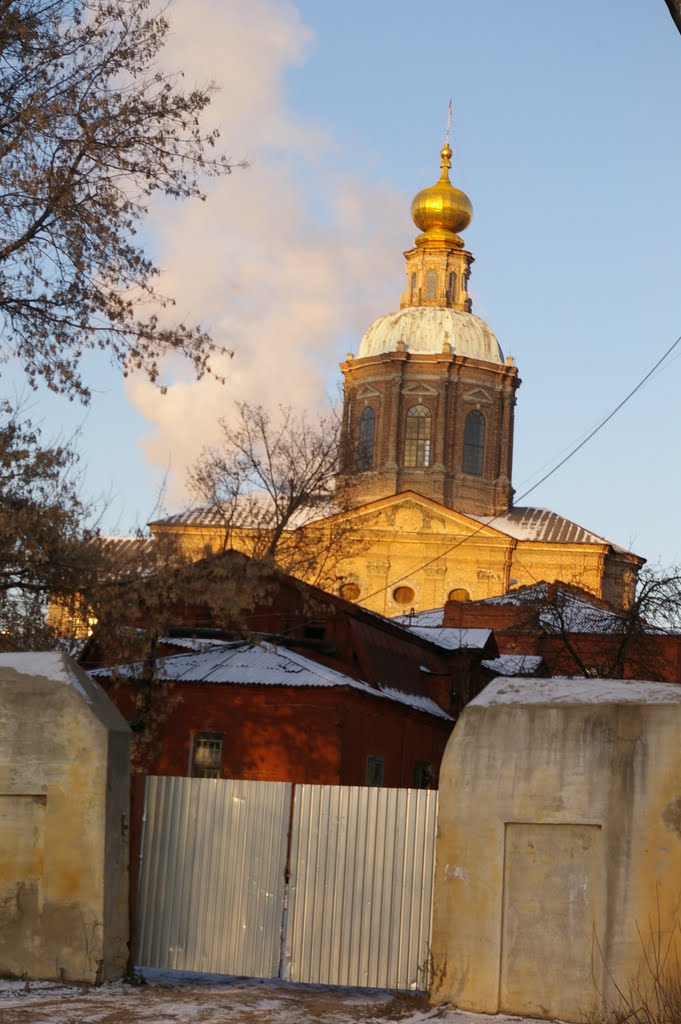 Тула, улица Луначарского, вид на церковь на Оружейном переулке by FBilula