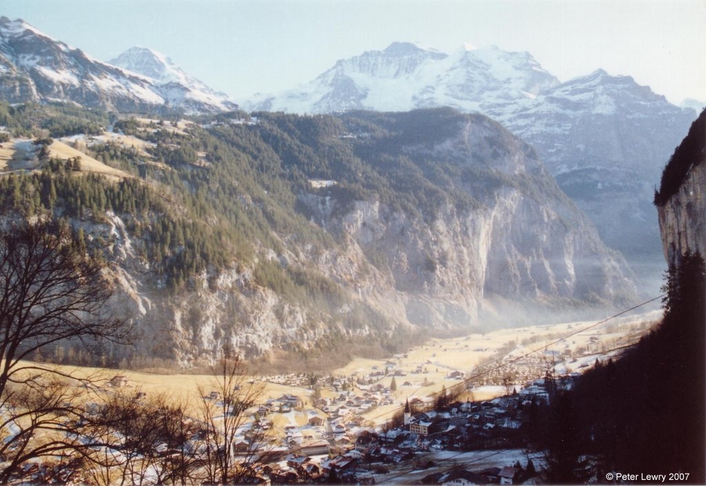 Lauterbrunnen Valley by kitelite08