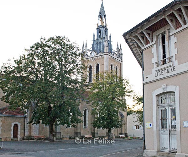 Eglise vue de La Poste by la_felixe