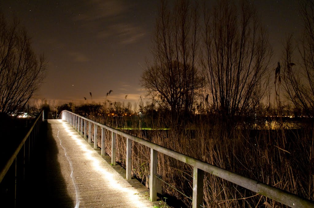 Lightpainting toegangsbrug Wierickerschans by Ruud van Dijk