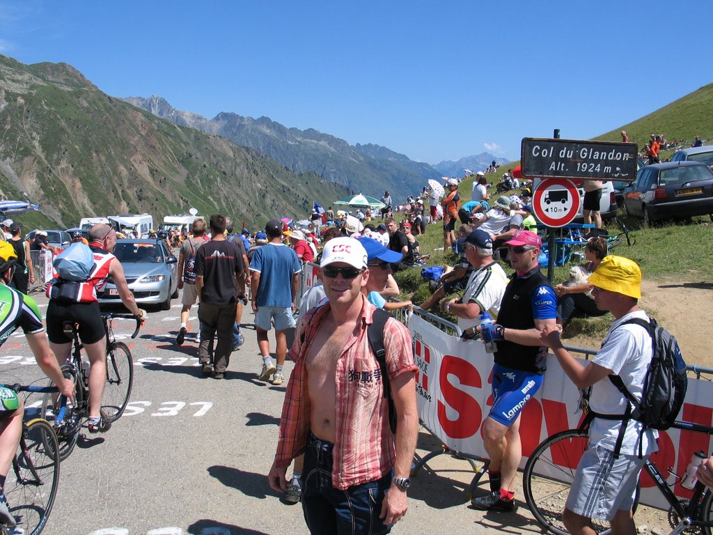 Col du Glandon Le Tour 2006 by David Allsop-Bell