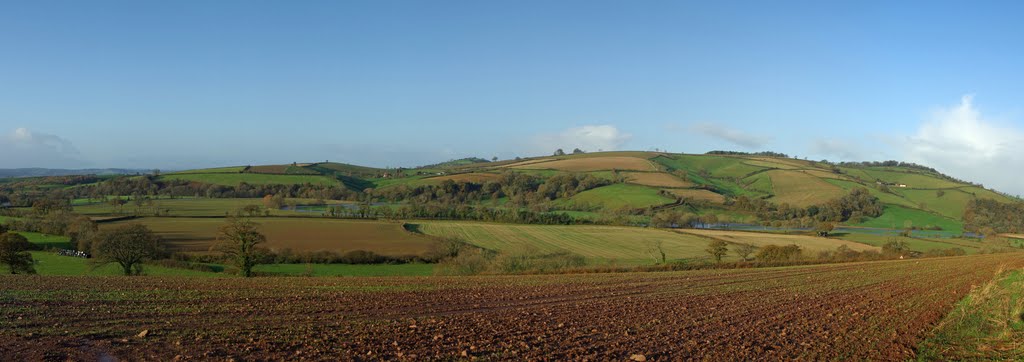 View of Exe Valley near Silverton by petehem