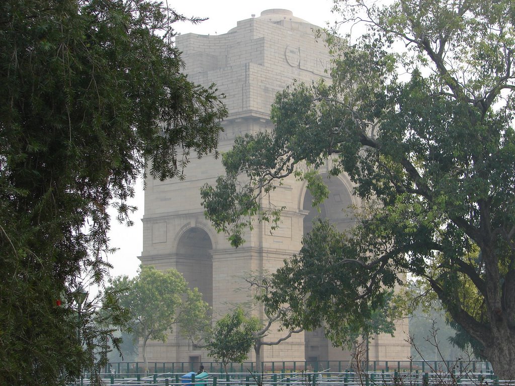 India Gate by Buddika J Hettitantr…