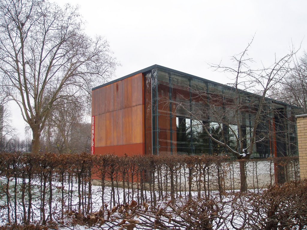 Parigi, Parc de Bercy: giardino d'inverno / Paris, Parc de Bercy: orangery by panapp