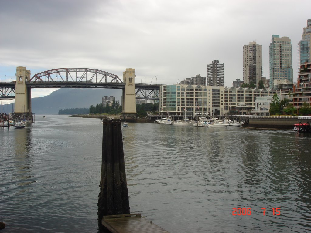 Granville Island, Vancouver, Canada by Yao-Kuan LIN