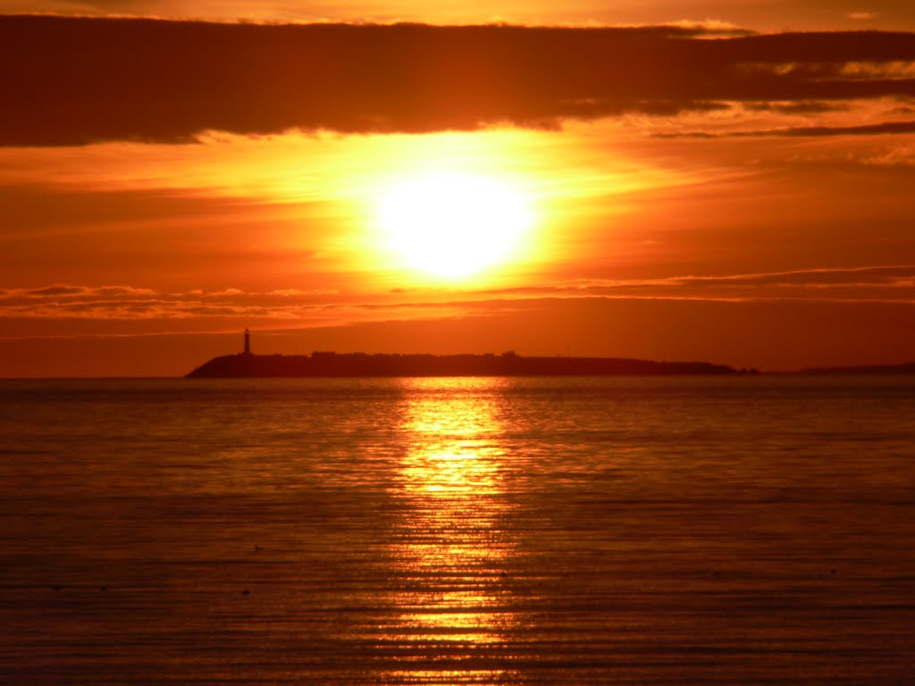 Sunset over Flat Holm by dannyweare