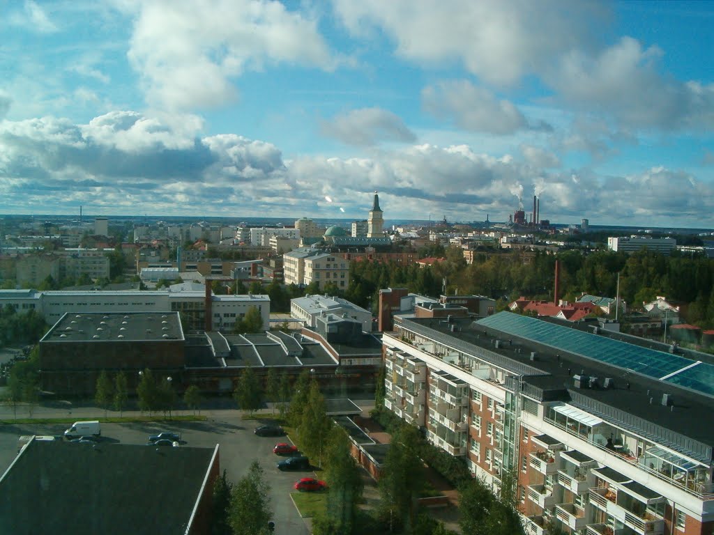 View from Tietomaa-tower over Oulu September 2009 by Uwe Löffler