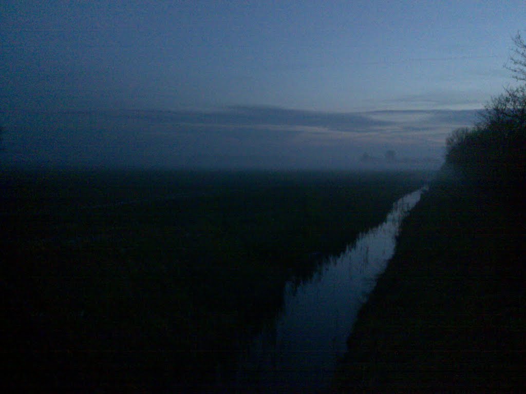 Polder Breskens in de mist by Timeeh1993