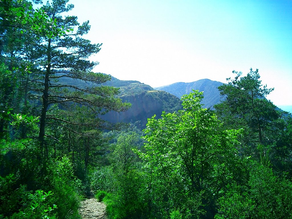 View_of_Monastery_Mountain_Range by jsabadell