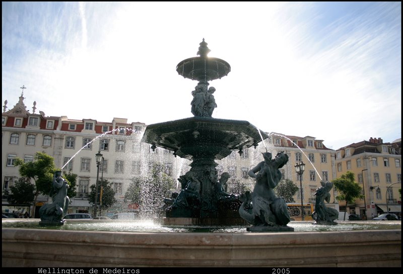 Lisbon, Portugal by Wellington de Medeir…