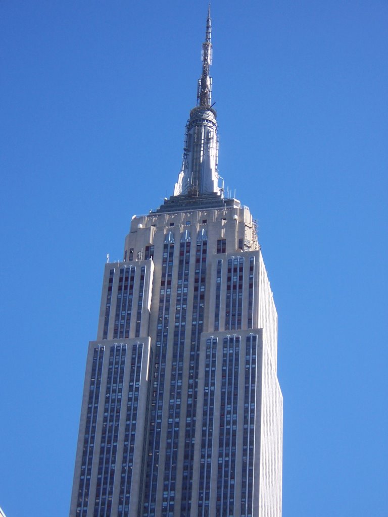 Empire State Building by Alex Mason