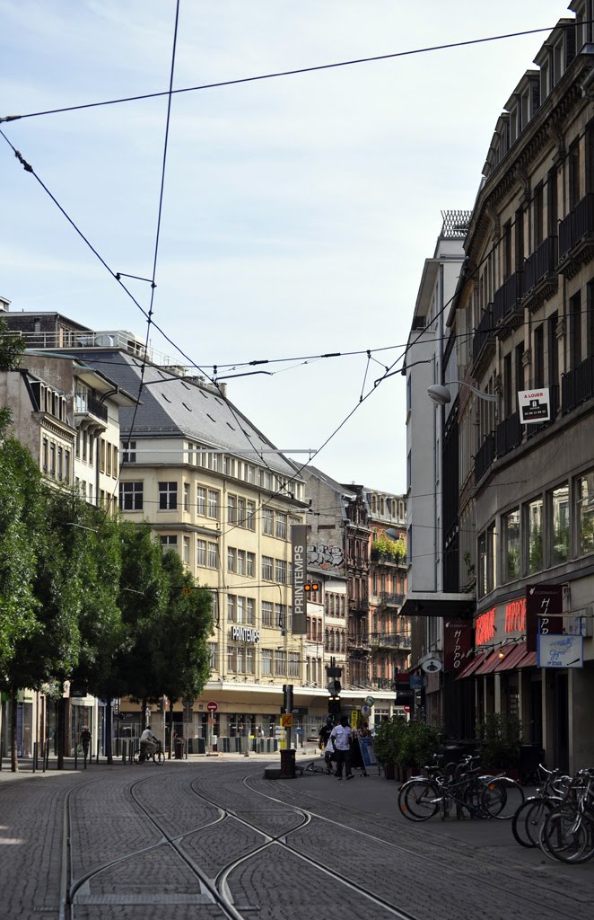 France - Alsace - Strasburg. La Vue de 'Printemps' dans la Rue de Haute Montée by ®mene