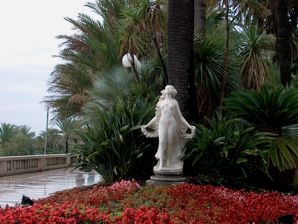 Statue in park San Remo by Borelli