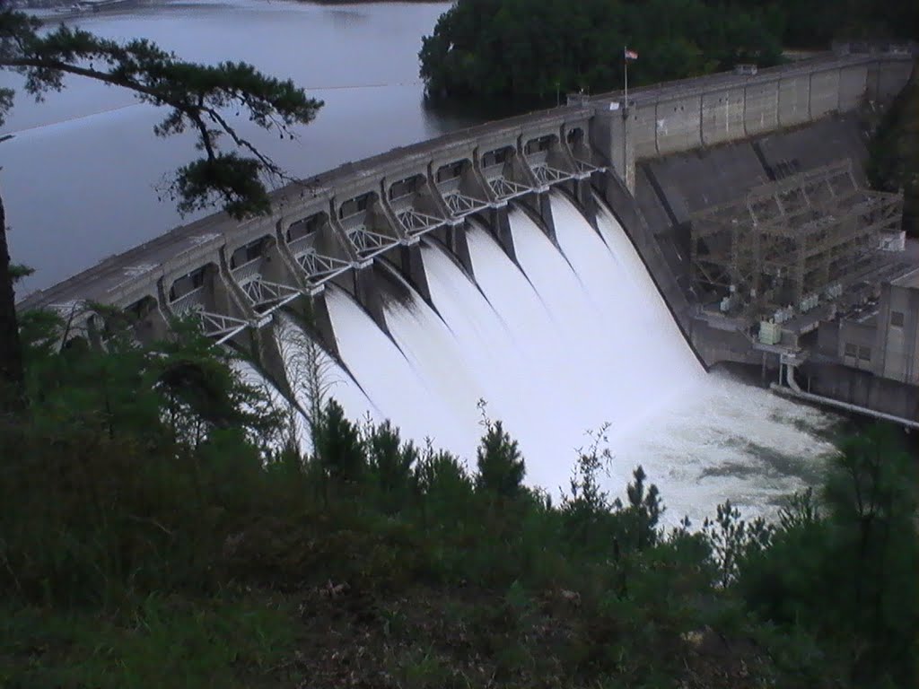 Allatoona Dam water release by pompanojoe88