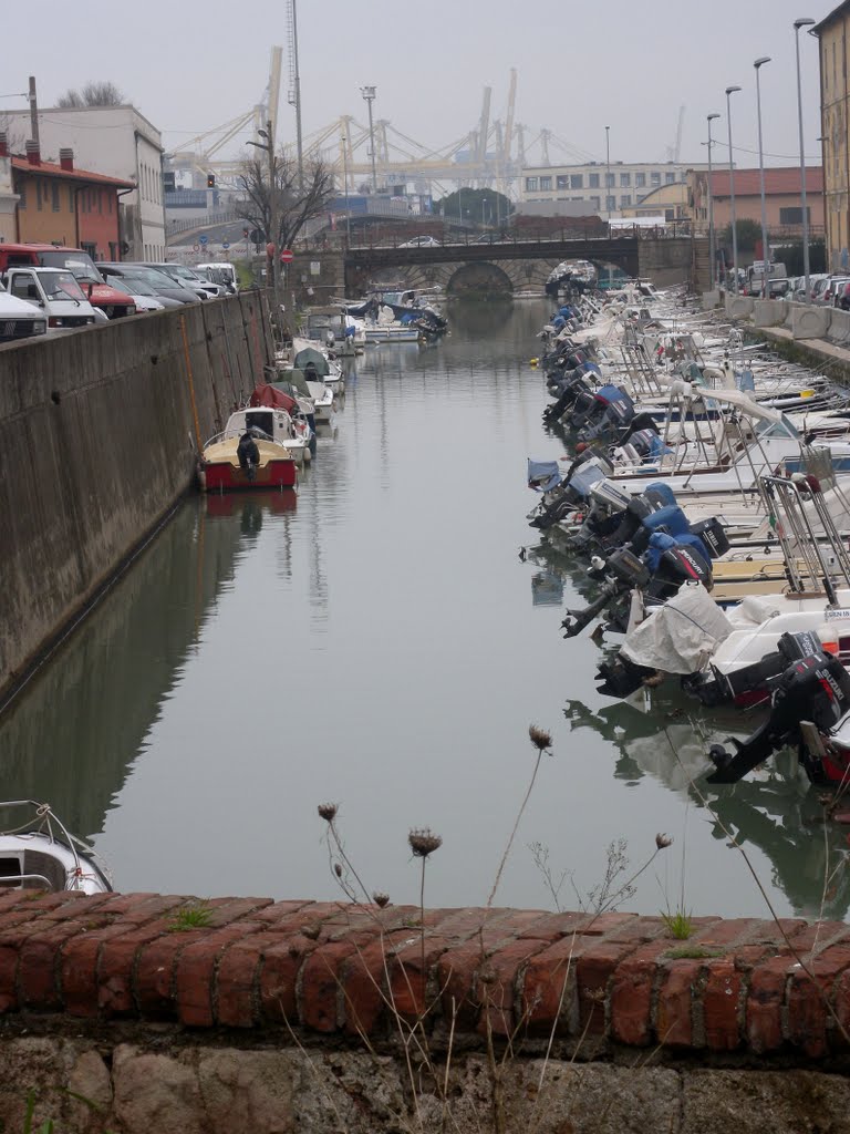 2010, Livorno, Scali Dogana d'Acqua by Giovanni Mirgovi