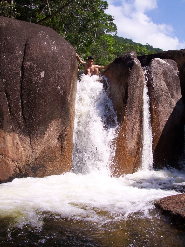 Cascata - Cobrinha de Ouro by Eber Beck