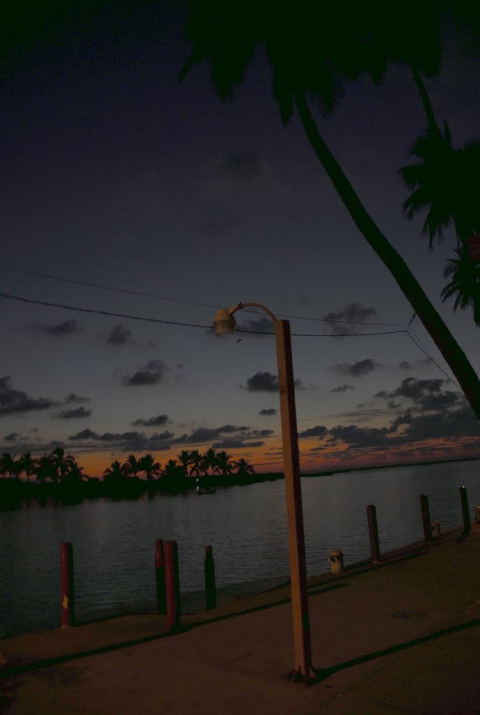 Muelle. Atardecer. by Lazarosandoval