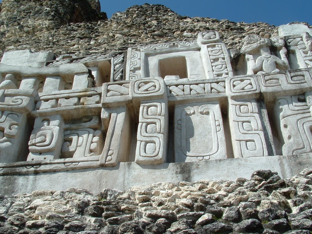 Xunantunich Ruins by Odonadon