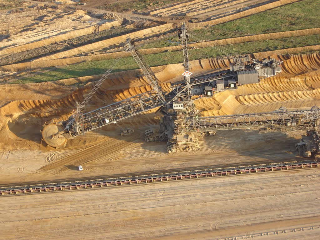 Bagger in Tgb-Hambach by rosi1766