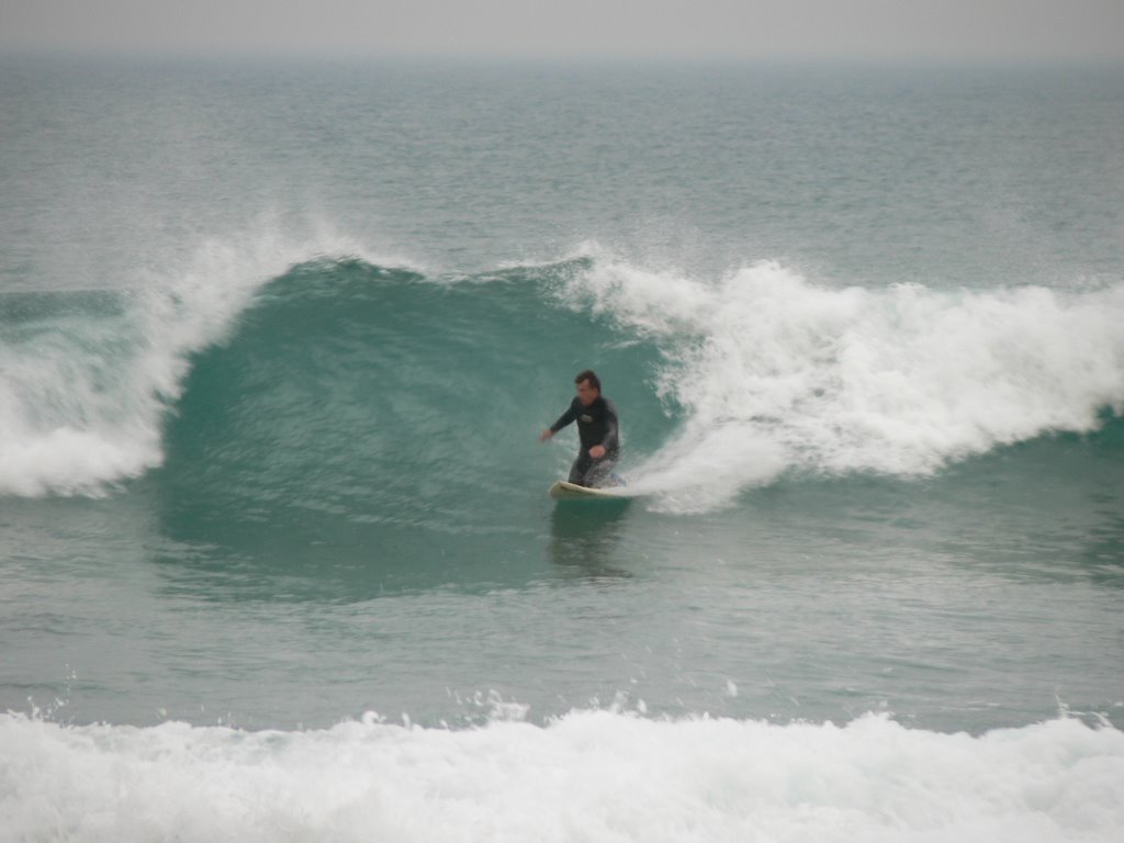 Surfs up at Killy by trish59au