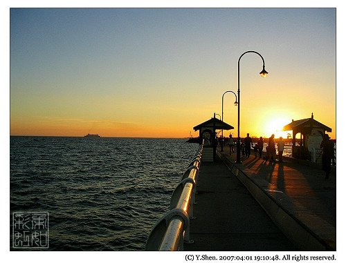 St.Kilda Beach bridge by John Shen