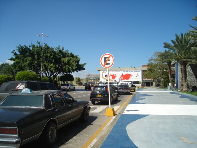 Margarita international airport by voyagerdumonde