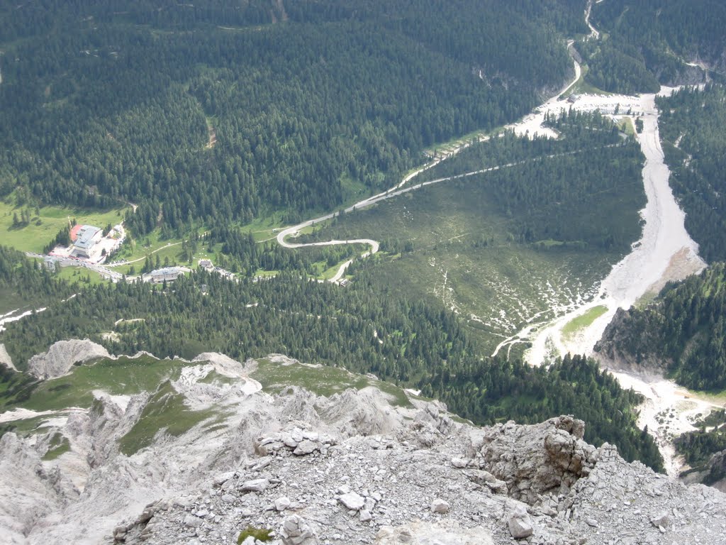 Passo Tre Croci dal Cristallo by Lorenzo Filipaz