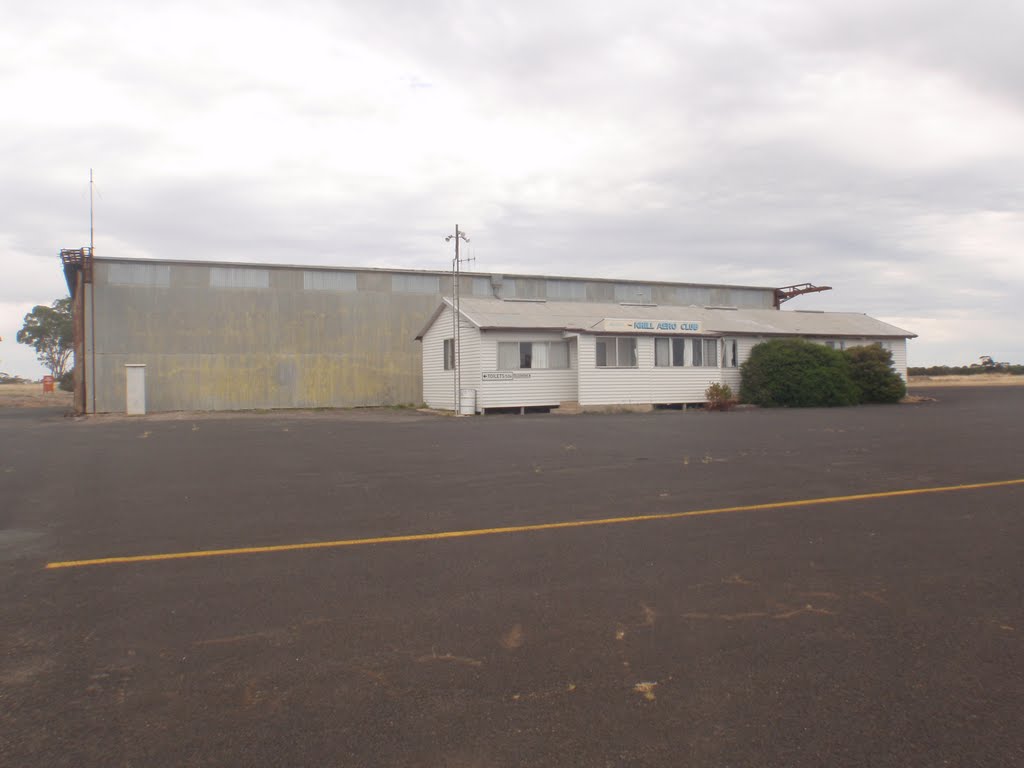 Nhill Airport by Peter Ermel