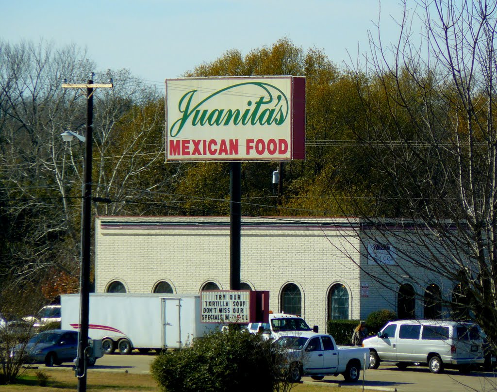 Mexican diner, Canton, Texas by rod bally