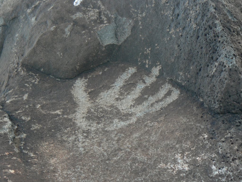 Petroglyphs National Monument Albuquaerque by christinajb