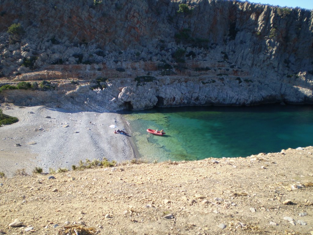 Spiagia di Dictina by Roberto Colombi