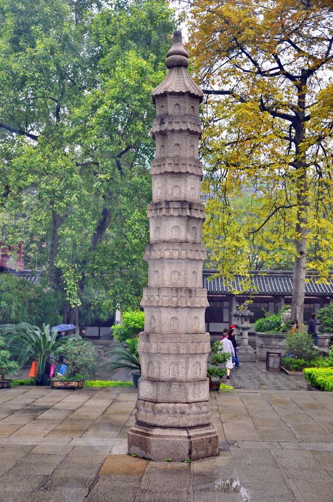 Temple of Bright Filial Piety or Guangxiao Si. Guangzhou, China. by Nicola e Pina Hong Kong 2009-2010