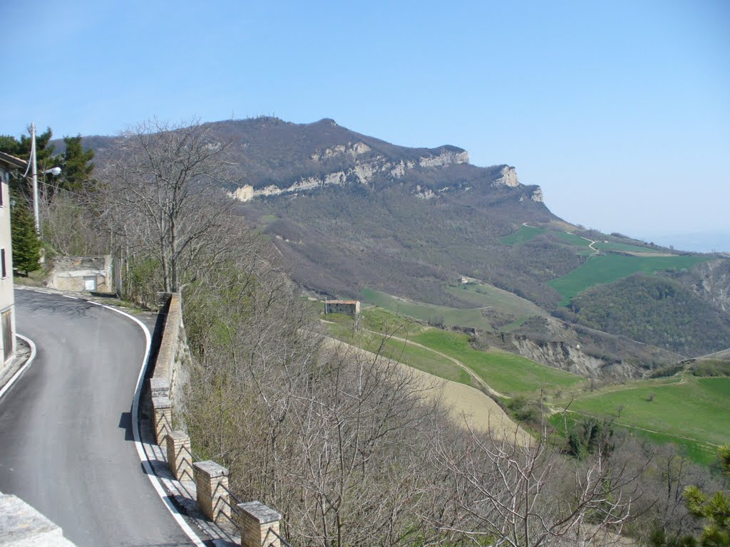 Monte Ascensione visto da Castel di Croce by pizzodisevo