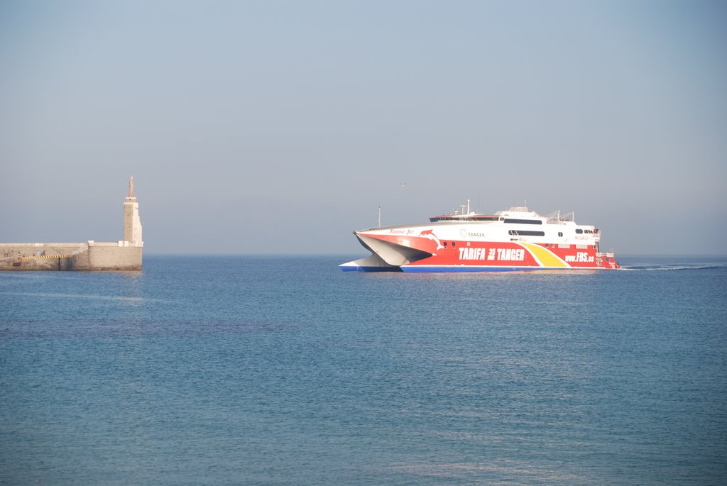 FERRY TARIFA-TANGER by jeronikon