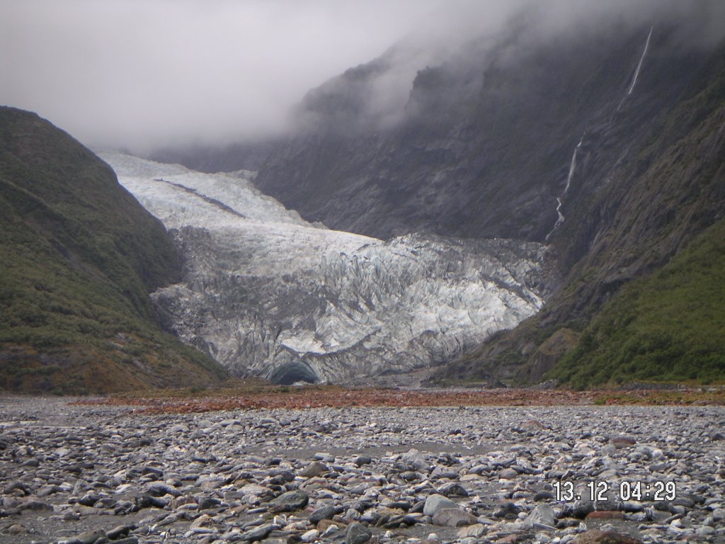 Franz Josef Glacier by chewbc