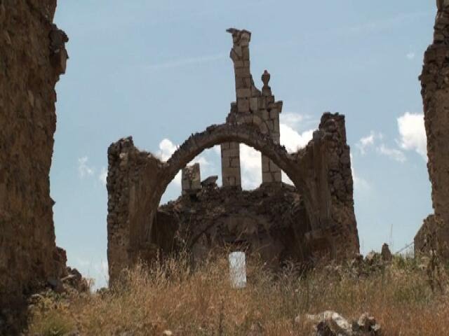 LAS RUINAS by german ortega poveda