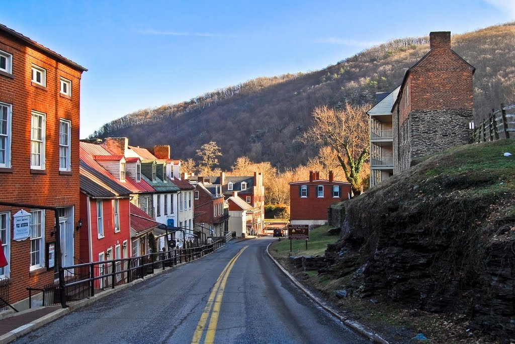 Harpers Ferry, West Virginia by moretown