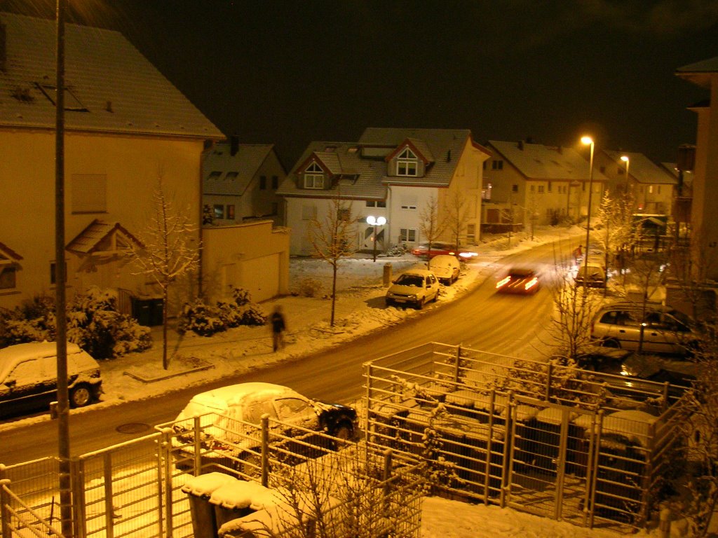 Steigäckerstraße bei Nacht und Schnee by SaschaOnTour