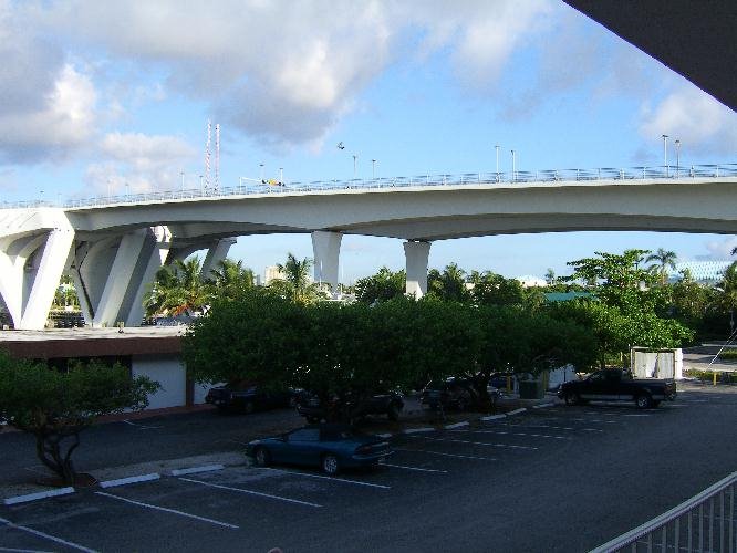 Bridge on SE 17th St by Stephen Barrett