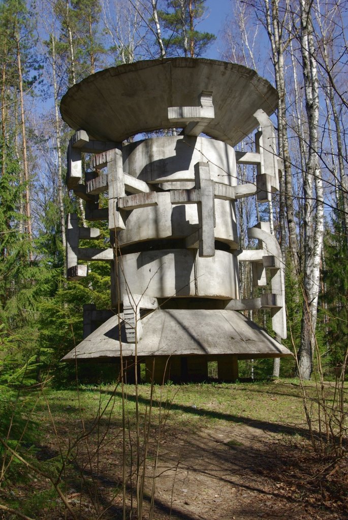 Monument in Europa park in Areal Vilnius by Severinas