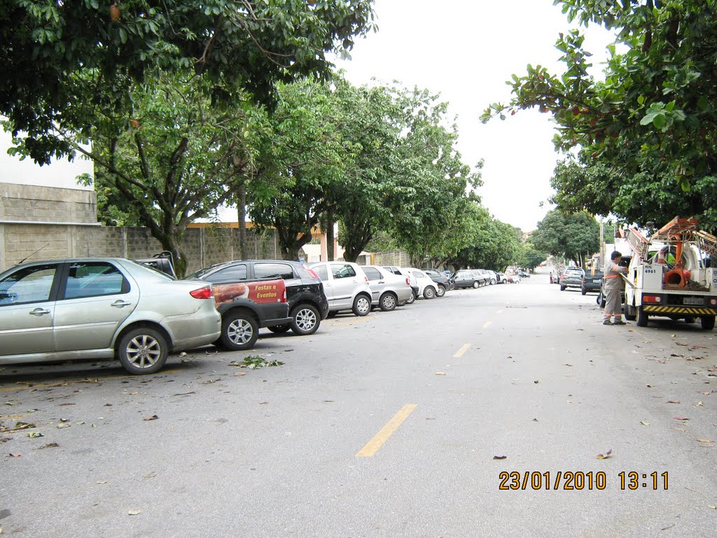 Rua Omar Campos Guimarães Betim Brasil by Jose Luiz Freitas