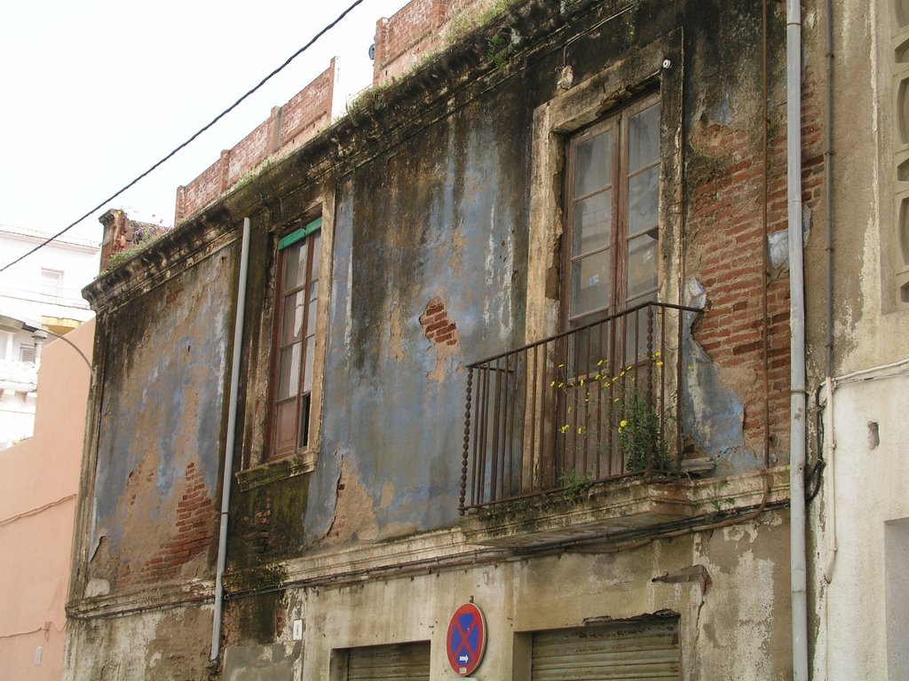 House in blue - Calella - destroyed right now by dejamesal